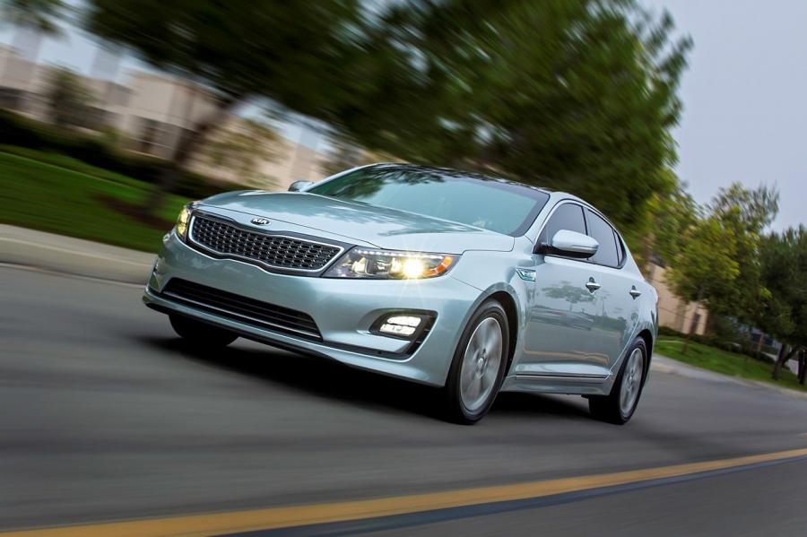  Kia Optima Hybrid 2014 года  (фото 4 из 32)